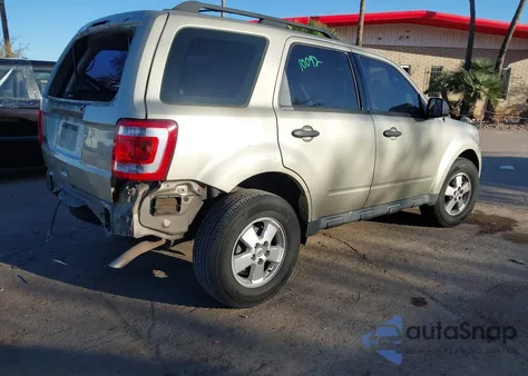 2012 Ford Escape Xls z USA, uszkodzony, nr VIN 1FMCU0C70CKC18874